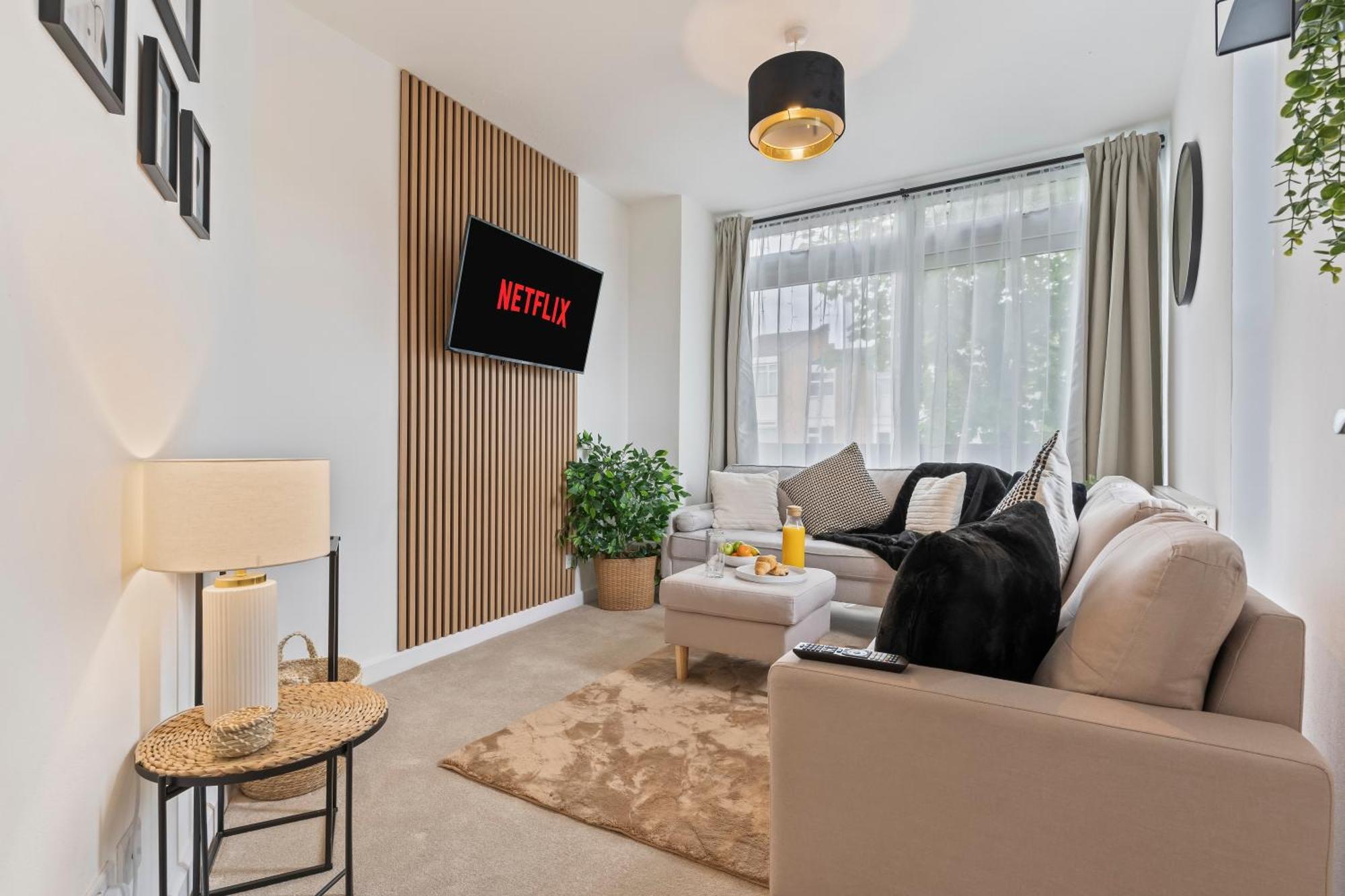 Stylish 4br Wembley